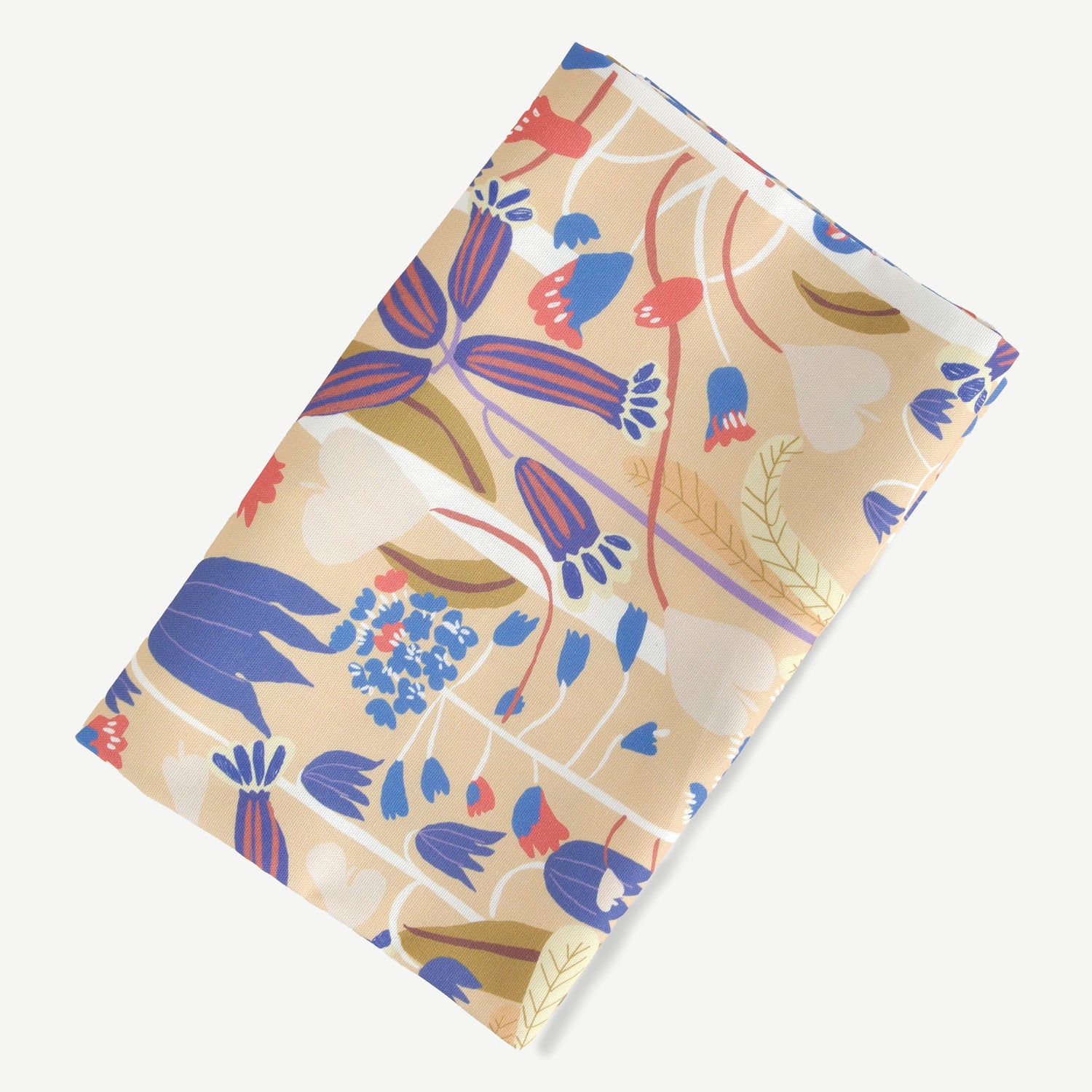 Blommönstrad duk skandinavisk design av By Ulrika G i storleken 140x140 cm i mönstret Hjärtans blomster